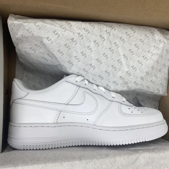 Nike Air Force 1 Low Triple White 314192-117 Size 7Y Women's 8.5 W - NEW IN BOX - Picture 6 of 8